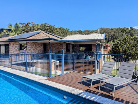 Retreat To Marlin - Accommodation in Surfers Paradise 0
