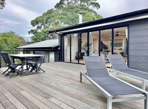 Rhyll Home With A View - Accommodation in Surfers Paradise 3