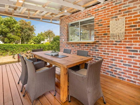 Rhyll Relaxer - Accommodation in Surfers Paradise 1