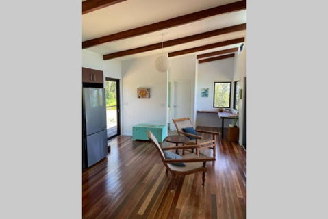 Ridge Cabin - Stunning Views - 5km From Neighbours - Accommodation in Surfers Paradise 2
