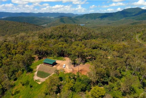 Ridge Cabin - Stunning Views - 5km From Neighbours - Accommodation in Surfers Paradise 3