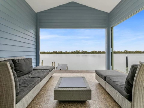 River Life - Accommodation in Surfers Paradise 2