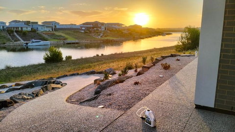 RIVER VIEWS - Accommodation in Surfers Paradise 3