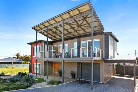Riversea Goolwa Beach House - Accommodation in Surfers Paradise 2