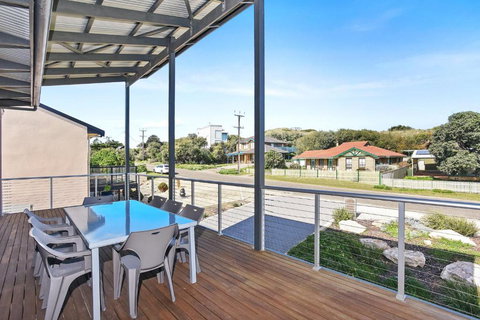 Riversea Goolwa Beach House - Accommodation in Surfers Paradise 0