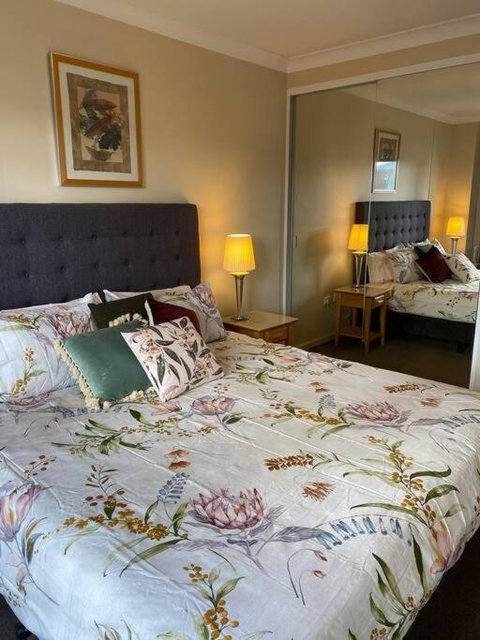 RIVERSIDE CITY VIEW PARKING NETFLIX WIFI WINE FREE - Accommodation in Surfers Paradise 1