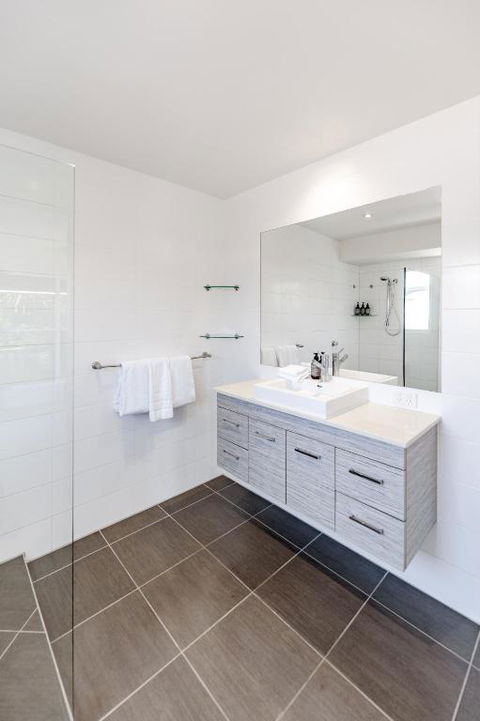 Riverside Noosa Sanctuary, Steps To Gympie Terrace - Accommodation in Surfers Paradise 1