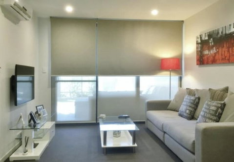 Riverside Retreat - Accommodation in Surfers Paradise 2