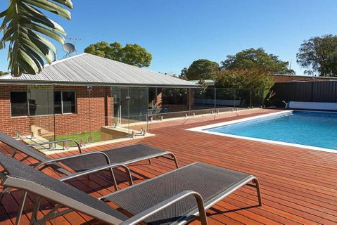 Rivervale Retreat - Spacious Family Living - Accommodation in Surfers Paradise 0