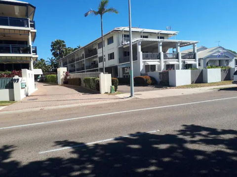 Residential Two-bedroom Unit On The Strand, Self-check In, Wi-fi - Accommodation in Surfers Paradise 3