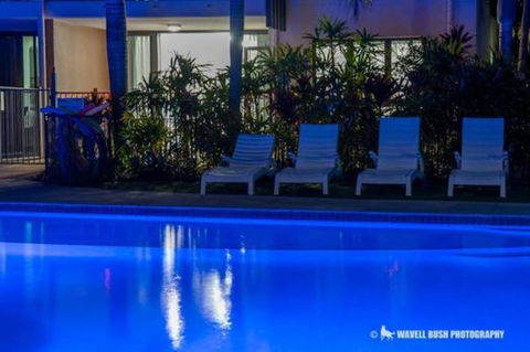 Sand Dunes Resort Stunning Beachfront Apartment - Accommodation in Surfers Paradise 1