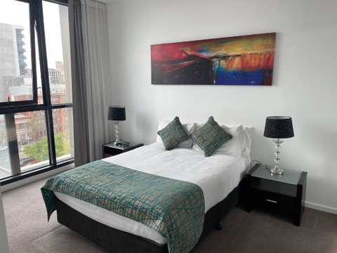 RNR On Franklin - Accommodation in Surfers Paradise 3
