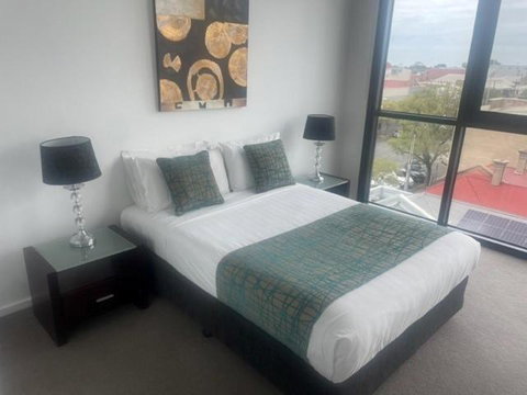 RNR On Franklin - Accommodation in Surfers Paradise 1