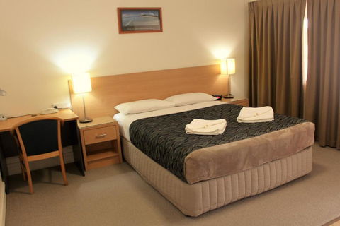 Rockhampton Palms Motor Inn - Accommodation in Surfers Paradise 1