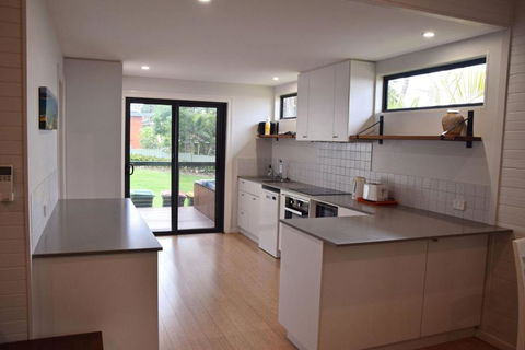 Rockleigh - Bring Your Own Linen. - Accommodation in Surfers Paradise 2