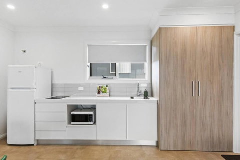 Rockpool Escape - A Coastal Refresh Near The Marina - Accommodation in Surfers Paradise 3