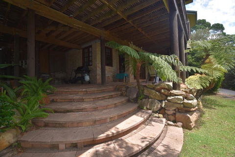 Rockwall Avoca Beach - Accommodation in Surfers Paradise 2