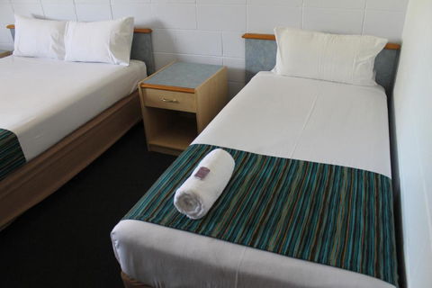 Rocky Glen Hotel Motel Gladstone - Accommodation in Surfers Paradise 3