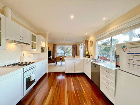 Rocky Mountain Cottage - Accommodation in Surfers Paradise 2