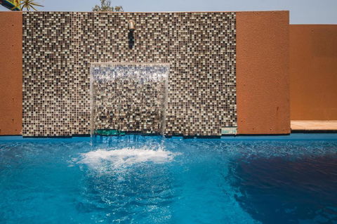 Rocky Resort Motor Inn - Accommodation in Surfers Paradise 3