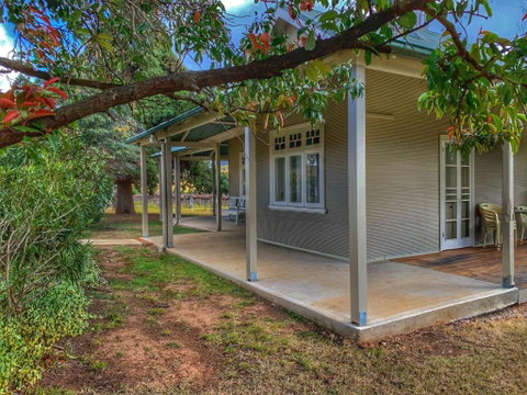 Roma Cottage On Roma Orchard - Accommodation in Surfers Paradise 2