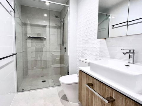 Romantic Apartment In Surfers - Accommodation in Surfers Paradise 3