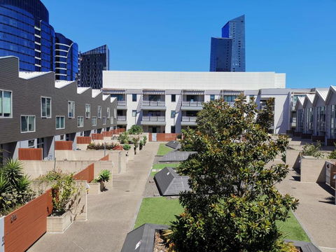 Room With King-size Bed Close To Melbourne CBD & Southern Cross Station - Accommodation in Surfers Paradise 3