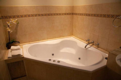 Rose Cottage Yarra Glen - Accommodation in Surfers Paradise 3