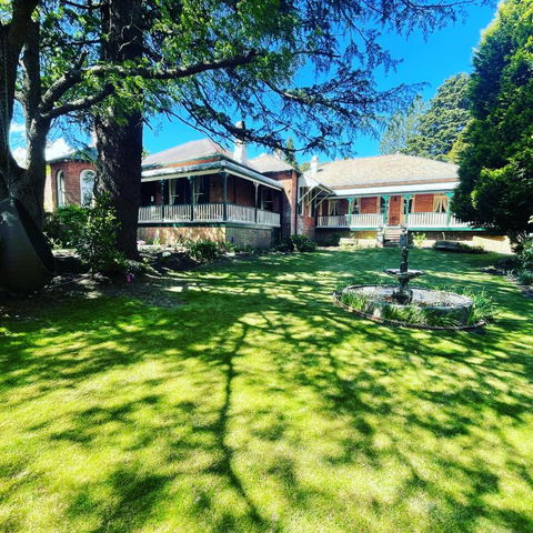 Rowan Brae Historic Guesthouse - Accommodation in Surfers Paradise 0