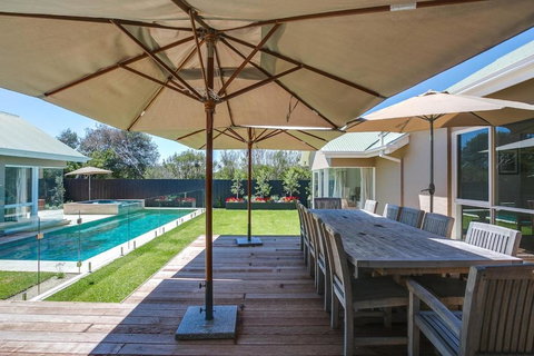 Royadie Resort - Pool Spa Tennis 500m To Beach - Accommodation in Surfers Paradise 1