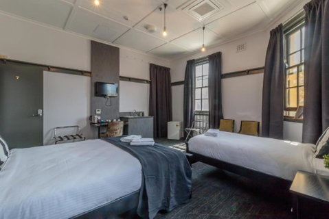 Royal Hotel Ryde - Accommodation in Surfers Paradise 3
