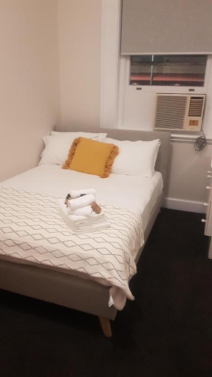Royal Hotel Yass - Accommodation in Surfers Paradise 2