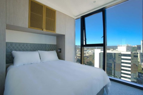 Rundle Retreat - 2BR Apartment With Stunning Views - Accommodation in Surfers Paradise 0