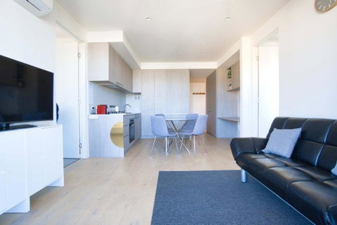 Rundle Retreat - 2BR Apartment With Stunning Views - Accommodation in Surfers Paradise 3