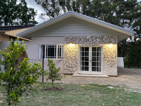 Rural Granny Flat - Pet Friendly - Accommodation in Surfers Paradise 0