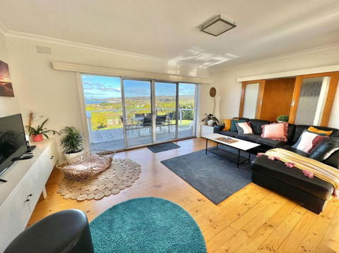 Saltwater Haven - Pets Welcome. Wifi. Amazing View - Accommodation in Surfers Paradise 3