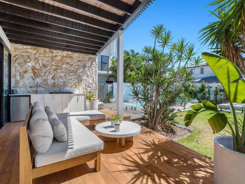 Salty Haven - Accommodation in Surfers Paradise 0