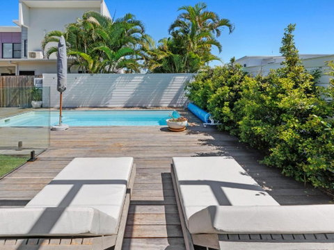 Salty Haven - Accommodation in Surfers Paradise 2