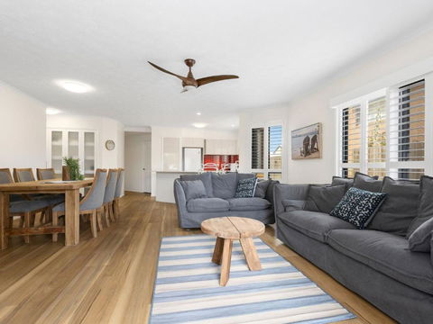 Salty Kisses On Marine Parade - Accommodation in Surfers Paradise 3