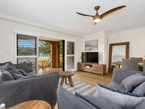 Salty Kisses On Marine Parade - Accommodation in Surfers Paradise 2