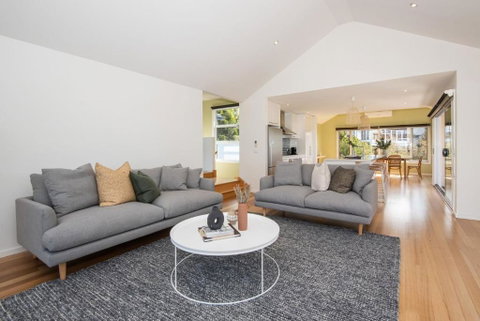 Salty Shores Smiths Beach - Accommodation in Surfers Paradise 1