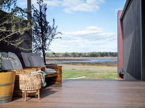 Samphire Chalet Peppermint - Accommodation in Surfers Paradise 2