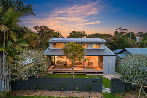 Sanctuary On Browning - Accommodation in Surfers Paradise 0