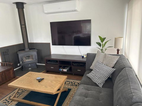 Sanctuary On Toagara With Spa And Heated Pool - Accommodation in Surfers Paradise 2