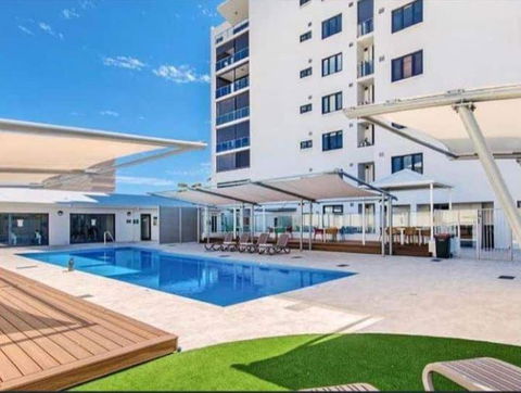 Rockingham Waterfront At Nautilus - Accommodation in Surfers Paradise 0