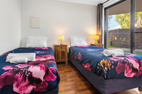 Sandbar Cape View Resort - Accommodation in Surfers Paradise 3