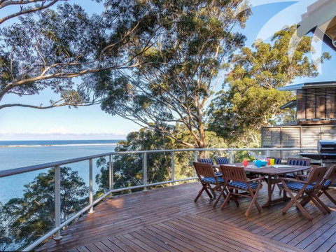 Sandbar View - Accommodation in Surfers Paradise 0