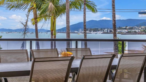 Sandcastle - Accommodation in Surfers Paradise 0