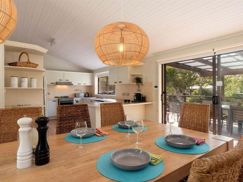 Sandcastles - Accommodation in Surfers Paradise 3