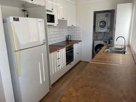 Sandpebbles 1 Pebbly Beach - Accommodation in Surfers Paradise 1